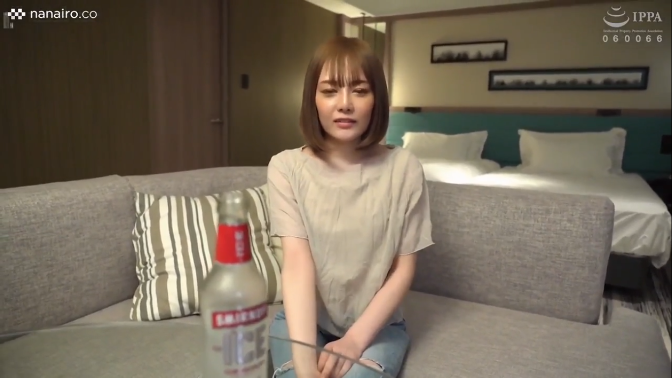 JP-538 790-YUINA-02 Facial cumshot SEX  Yuina to a beautiful woman who blows tide and spree