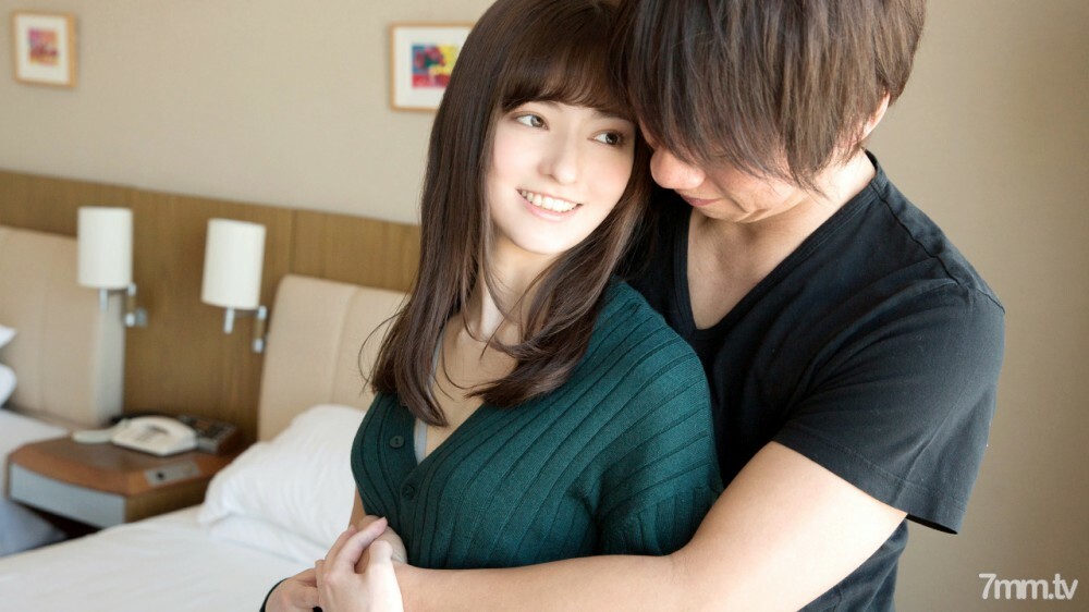 JP-805 716-KARINA-01 Half beautiful girl who enjoys H naturally / Karina